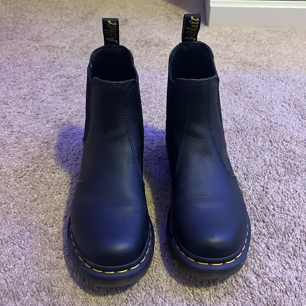 Women’s Dr. Marten Chelsea Boots